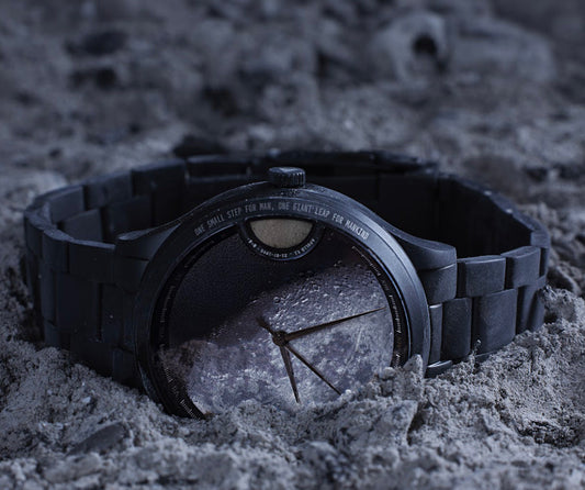 THIS COL&MACARTHUR LUNAR WATCH CONTAINS ACTUAL...