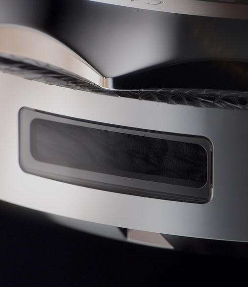 Un fragment de la veste de Johnny, l’âme de ce rockeur éternel