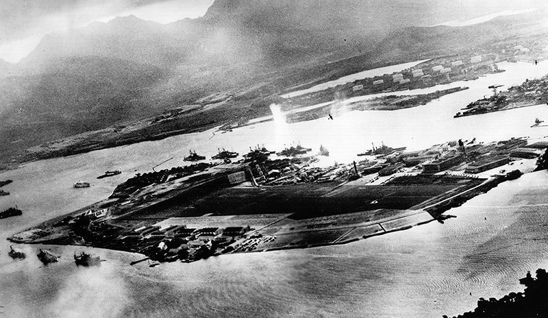 ford-island-aircraft-attack-pearl-harbor-hawaii-december-7-1941.jpg